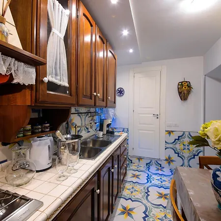 Giallo Napoletano Home Napels Buitenkant foto